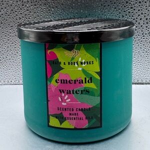 Bath & Body Works Emerald Waters 3 Wick Candle